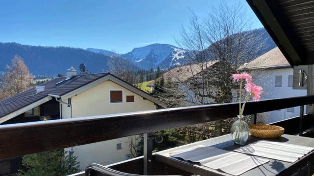 Bergwiese Mit Oberstaufen Plus Karte Экстерьер фото
