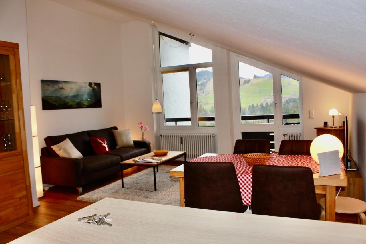 Bergwiese Mit Oberstaufen Plus Karte Экстерьер фото